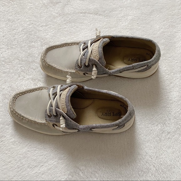 Size 5 sperrys